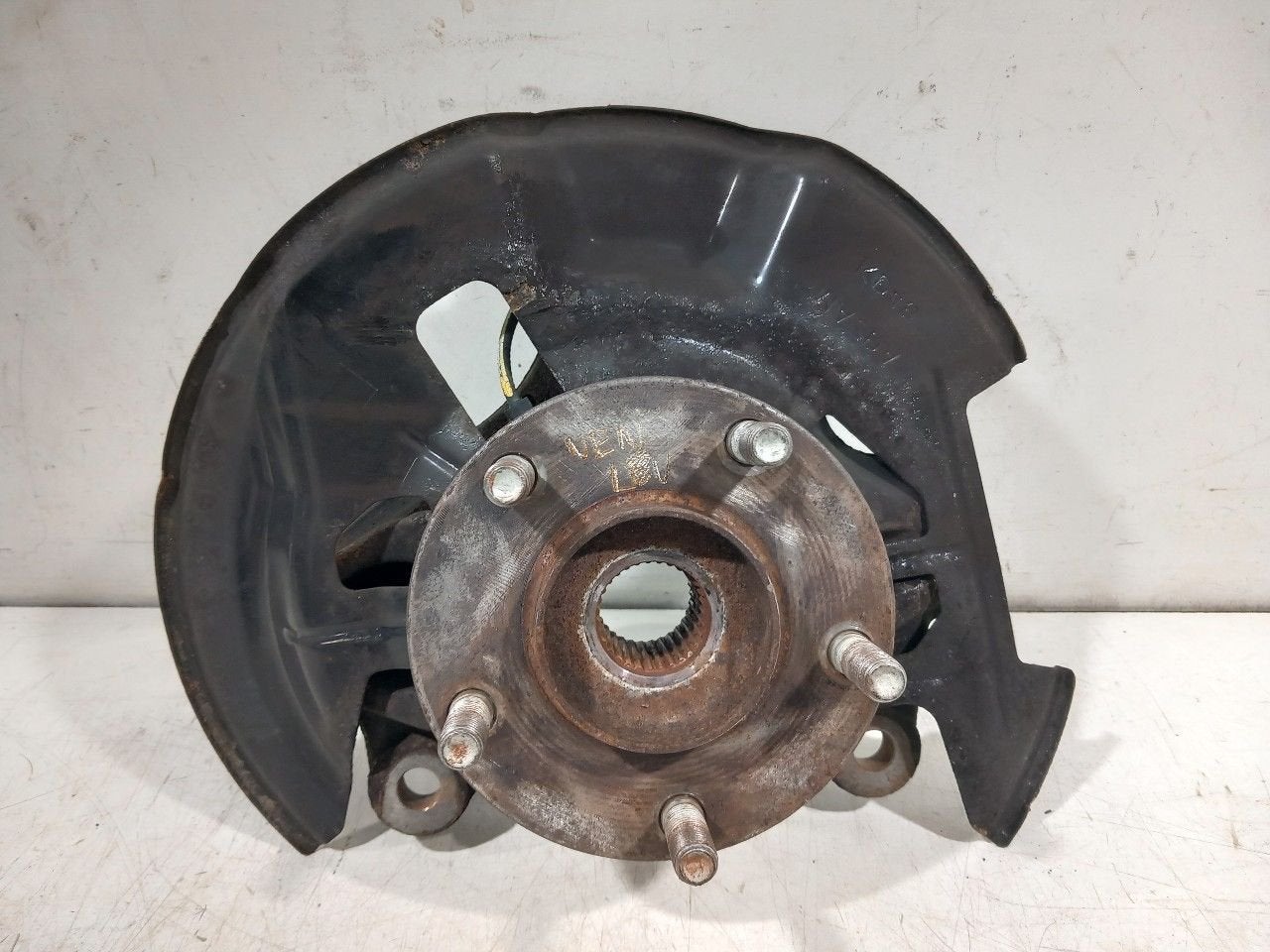 Wielnaaf links voor Mazda 6, Onderdelen@venauto.nl, Van der Ven Autorecycling B.V., Gebruikt, Ettenseweg 76, 4706 PB Roosendaal, The Netherlands