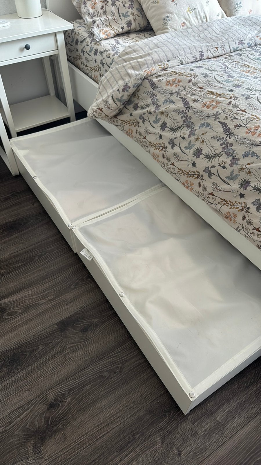 2x IKEA Vardo opberglade wit onder bed met wieltjes, Huis en Inrichting, Slaapkamer | Bedden, Ophalen, 90 cm, Eenpersoons, Wit