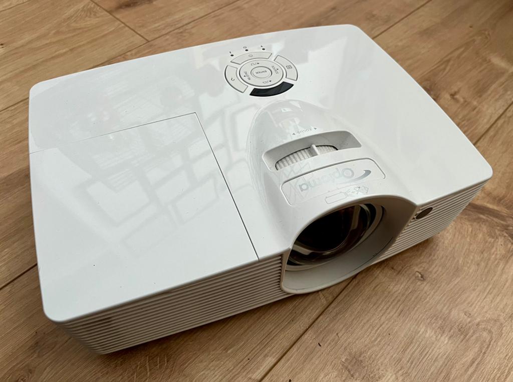 Optoma GT1080e goede staat. Weinig gebruikt. Full HD., Ophalen of Verzenden, Zo goed als nieuw