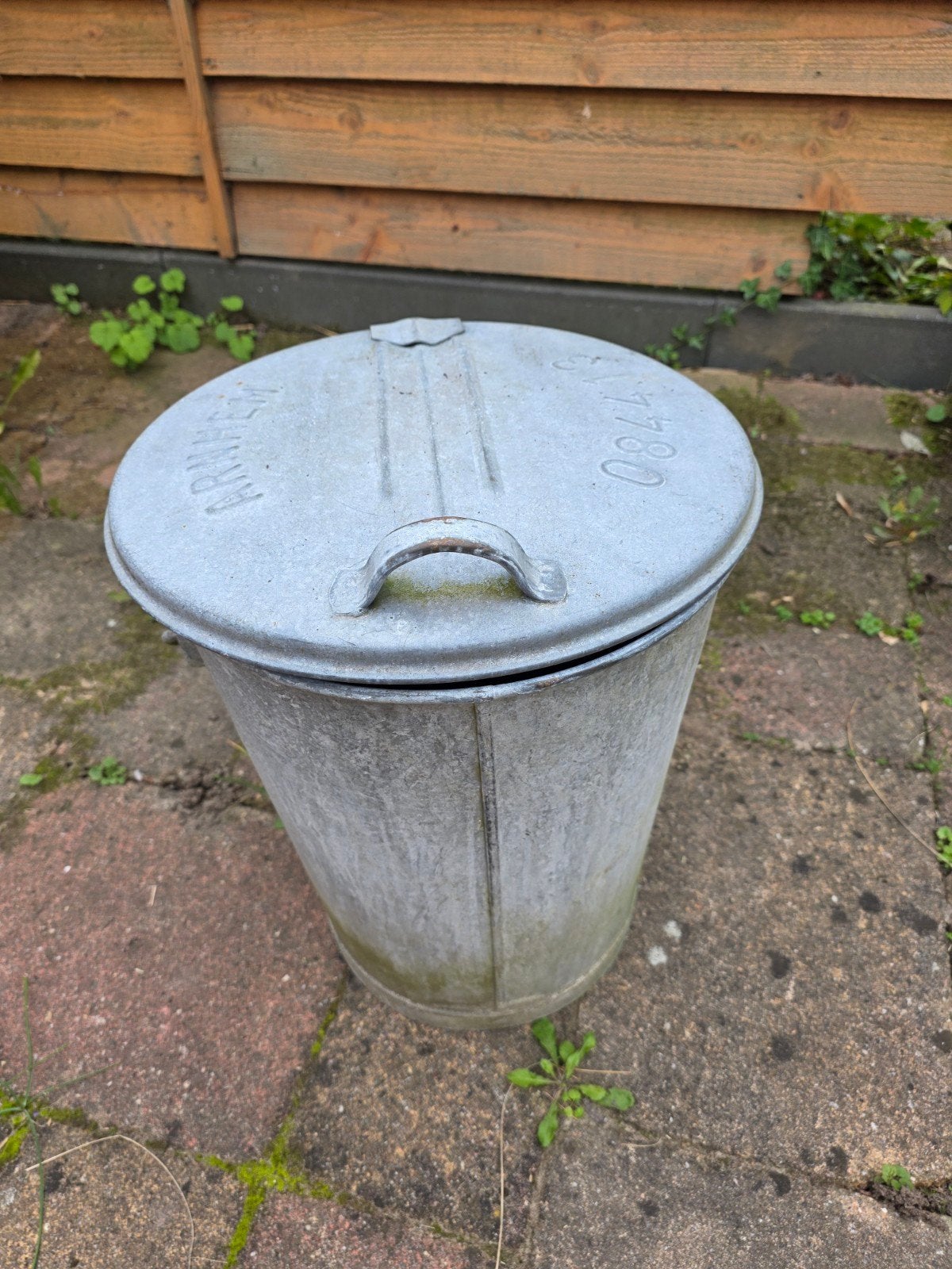 Zinken vuilnisbak, Ophalen, Gebruikt, 40 liter of meer, Metaal