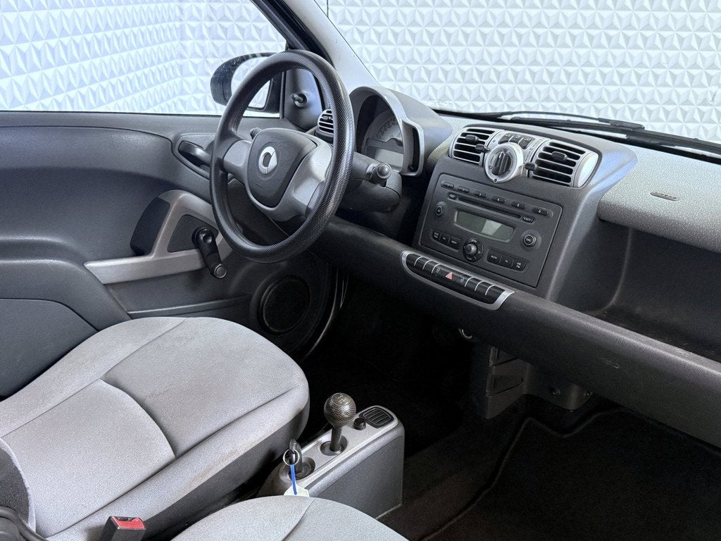 Smart Fortwo coupé 1.0 Pure Automaat + Airconditioning, Auto's, Smart, Gebruikt, 18 €/maand, 61 pk, Zwart