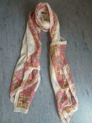 Maison Scotch een heerlijke ruime sjaal roze, wit botanic, Kleding | Dames, Maat 38/40 (M), Verzenden, Maison Scotch, Zo goed als nieuw