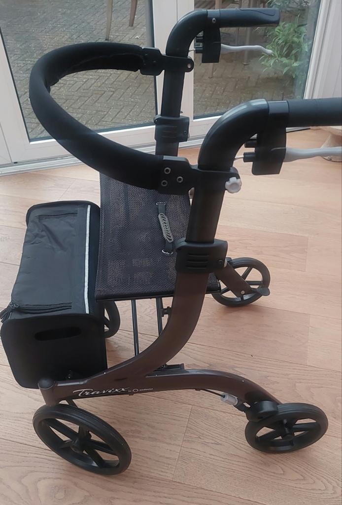 Rollator Travixx Maat S, Ophalen, Gebruikt