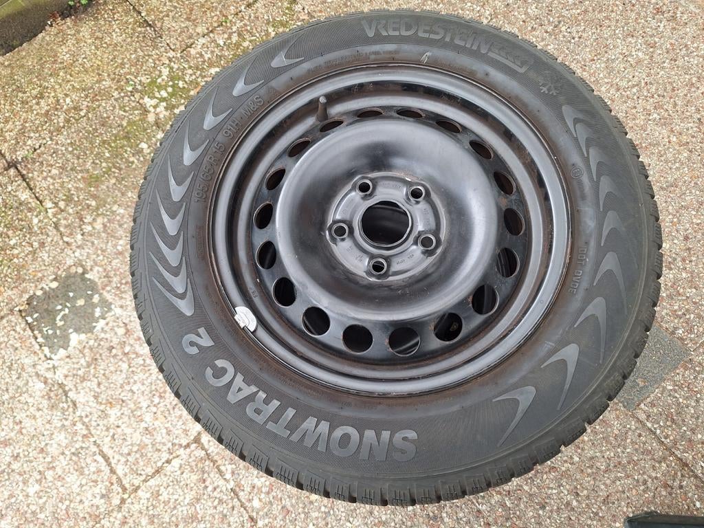 4 Vredestein Snowtrac 2  - 15 inch winterbanden op velgen., Auto-onderdelen, Banden en Velgen, Ophalen