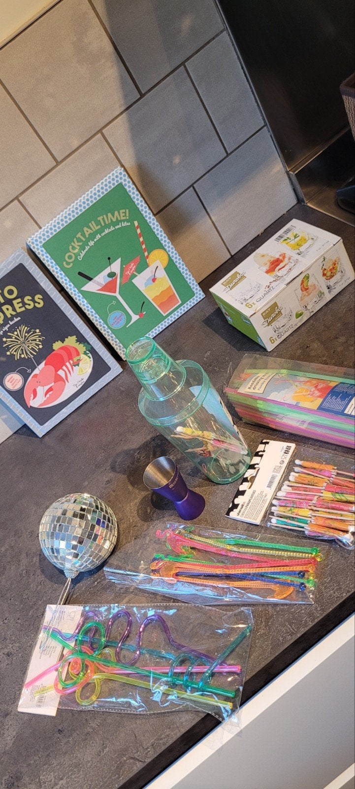 Cocktail set, Hobby en Vrije tijd, Feestartikelen, Ophalen, Versiering, Carnaval