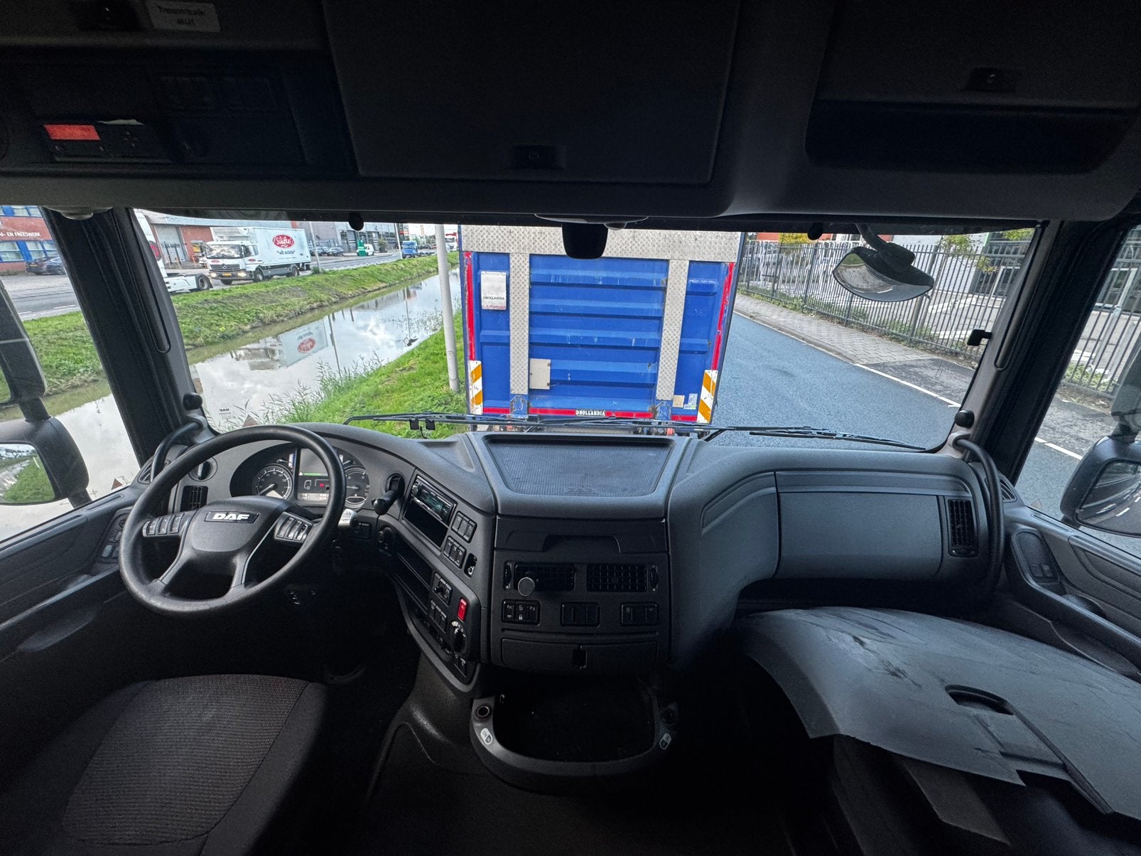 Daf XF 460 FT ADAPCRUISE LICHTBAR NIEUWE BEURT+BANDEN+ACCUS, Auto's, Bedrijf, Diesel, 2 stoelen, DAF