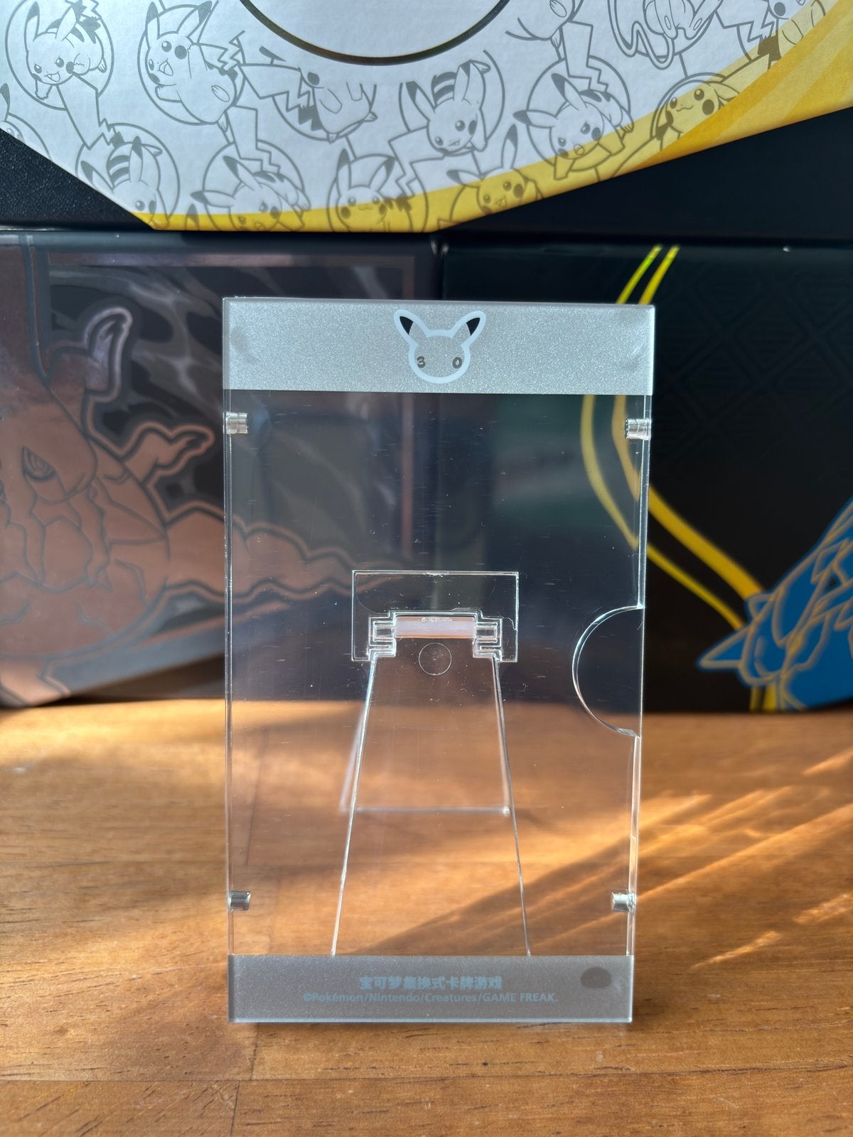 30th Pokémon acryl display standaard, Ophalen of Verzenden, Zo goed als nieuw