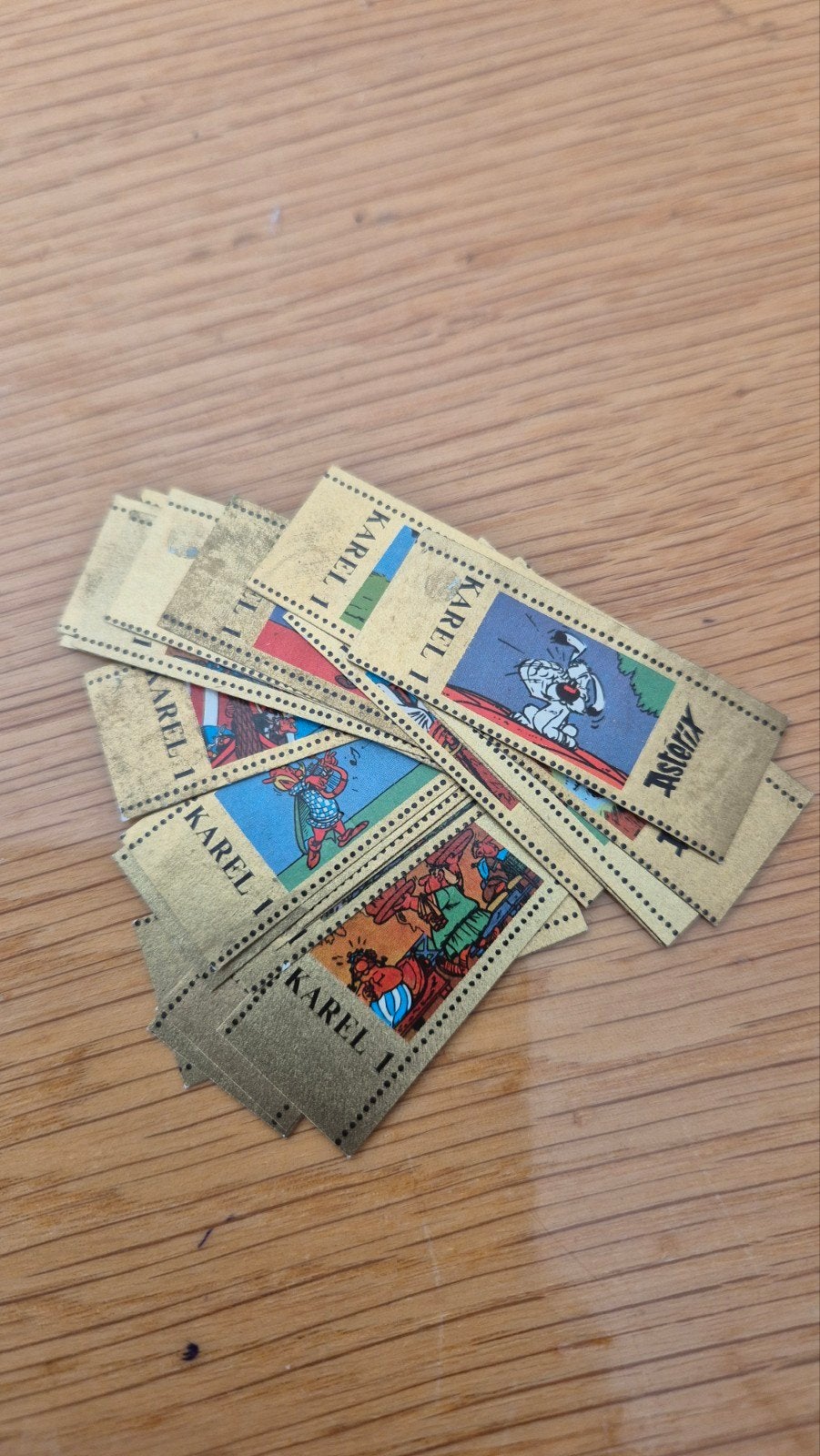 Sigarenbanden ASTERIX, Ophalen, Zo goed als nieuw, Sigarenbandjes