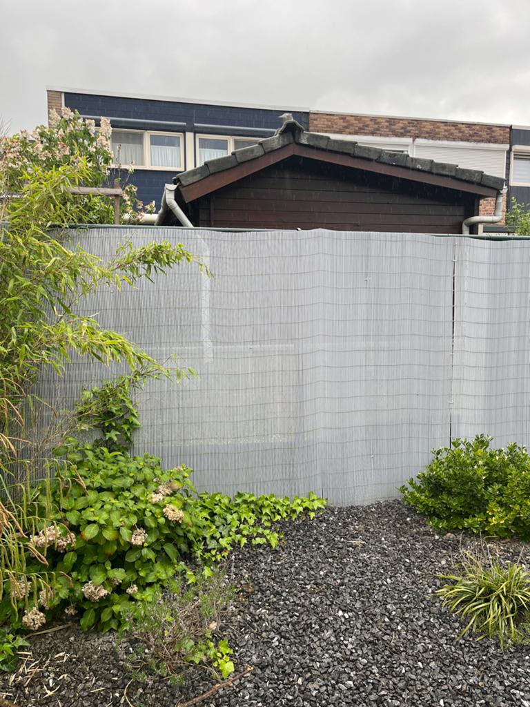 Konsta PVC scherm 3m breed, 1m80 hoog (diverse condities), Tuin en Terras, Schuttingen, Ophalen, Kunststof, 3 tot 6 meter, 1 tot 2 meter