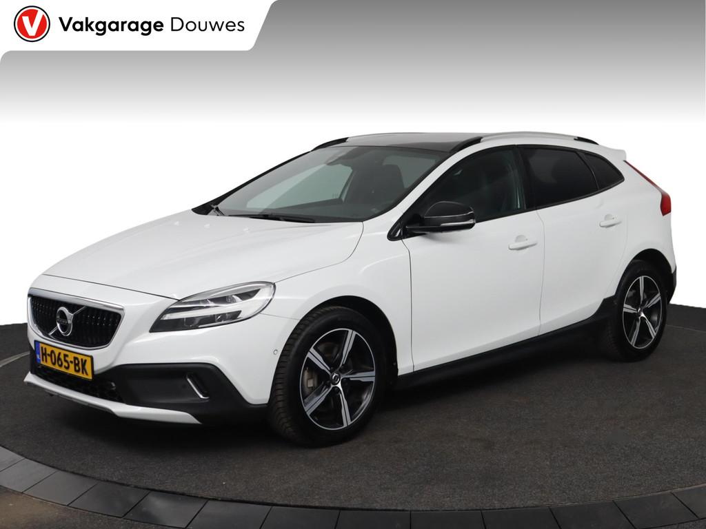 Volvo V40 Cross Country T3 Polar+ Luxury | NAP | Automaat |, Auto's, Euro 6, 4 cilinders, 700 kg, Wit