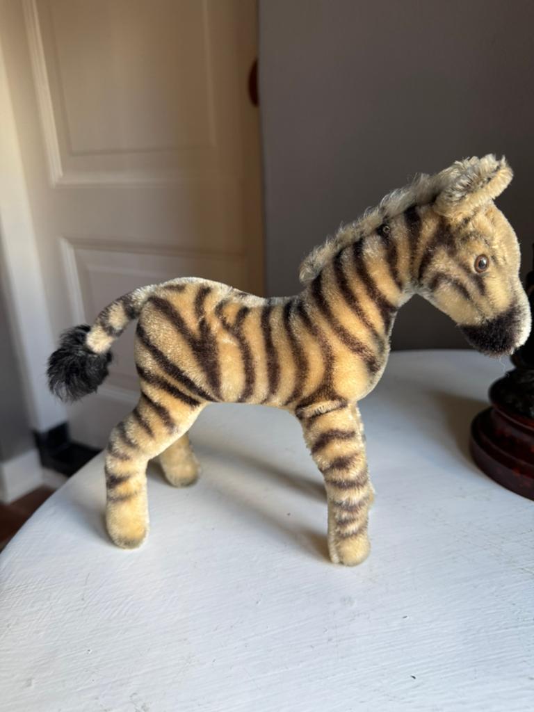 Vintage Steiff Zebra Knuffel - Zeldzaam en Charmant, Verzenden