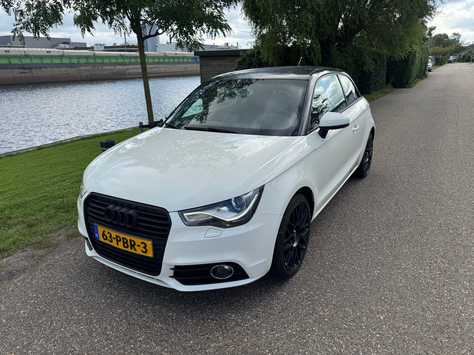 Audi A1 1.4 Tfsi 90KW S-tronic 2011 Nieuwe APK 11-11-2027, Auto's, Euro 5, Stof, A1, Zwart