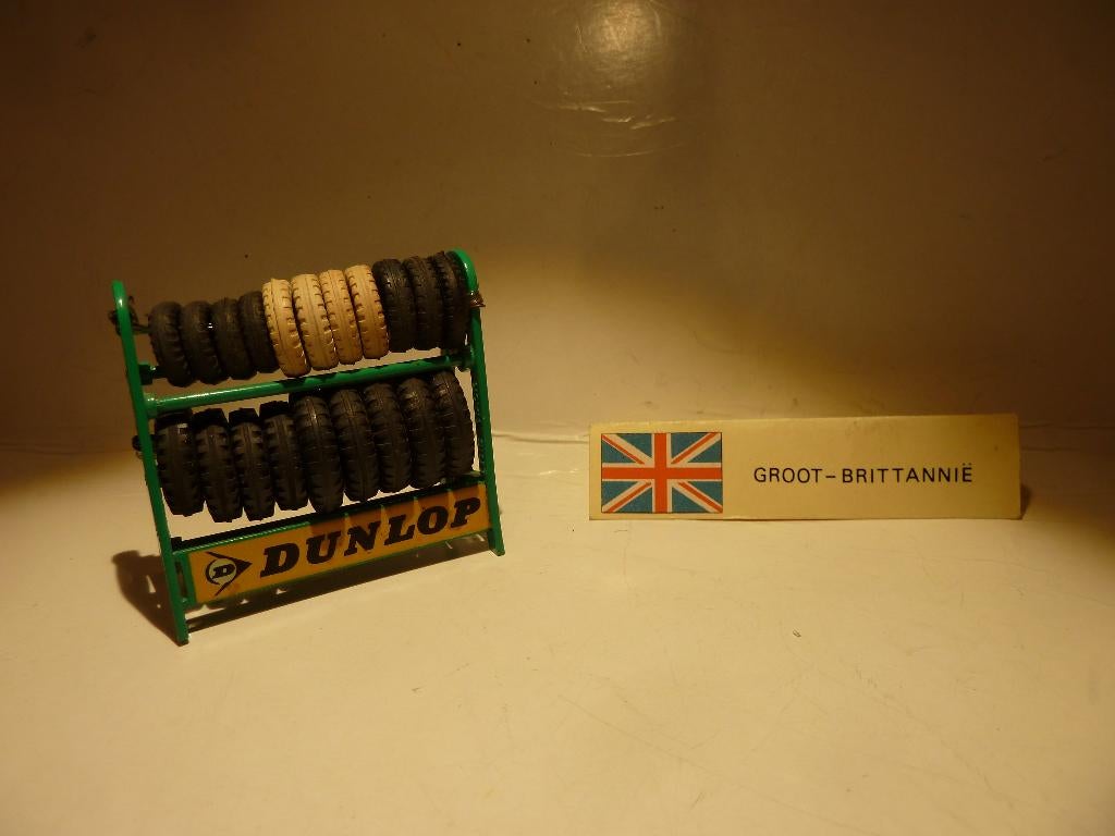 DINKY TOYS: ""DUNLOP"BANDËNREKJE (ORIGINEEL) MINT ! € 75.=, Ophalen of Verzenden, Nieuw, Overige typen, Dinky Toys