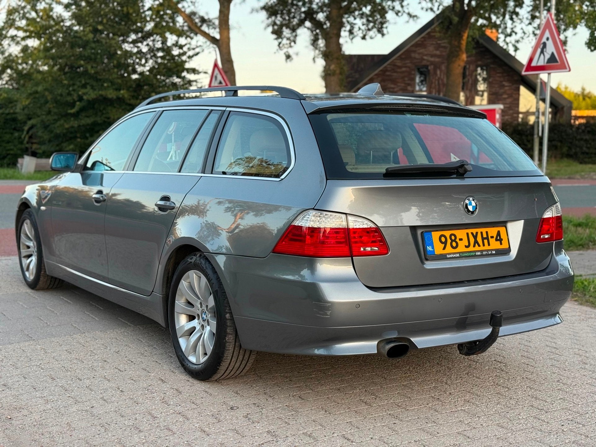 BMW 5-serie Touring 520i Corporate Lease Business Line AUTOM, Auto's, Automaat, Dealer onderhouden, Achterwielaandrijving, 4 cilinders