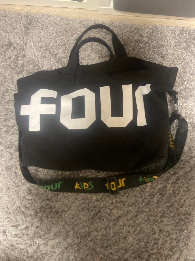 Grote Zwarte FOUR tas met band, Sieraden, Tassen en Uiterlijk, Tassen | Schoudertassen, Ophalen, Nieuw, Zwart, Overige merken