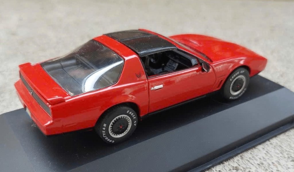 Pontiac Firebird 1982 schaal 1/43 ALTAYA American cars # 76, Hobby en Vrije tijd, Modelauto's | 1:43, Verzenden, Nieuw, Auto, Overige merken
