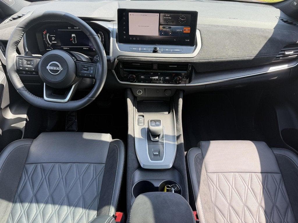 Nissan Qashqai 1.3 MHEV Xtronic Tekna Plus / Panoramadak / F, Euro 6, 4 cilinders, Bedrijf, Qashqai