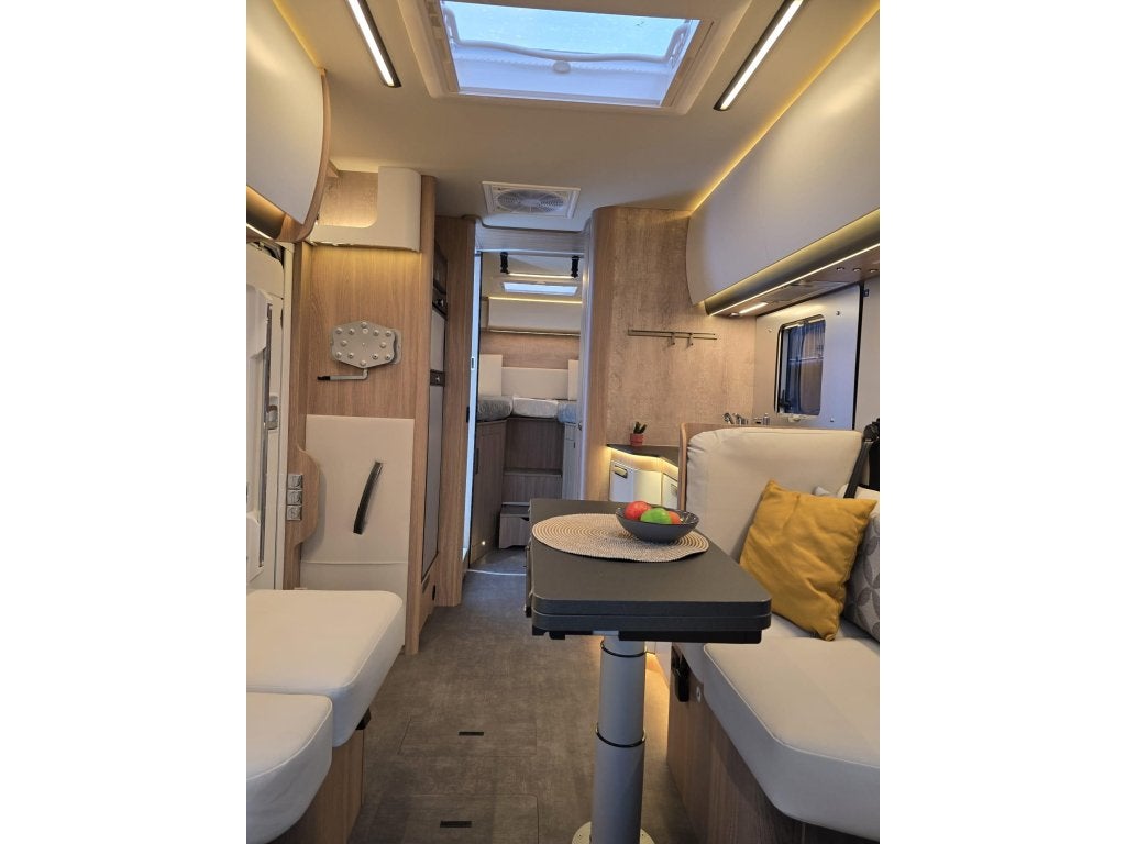 Laika Ecovip L 4009 DS, Caravans en Kamperen, Campers, Luifel, Ringverwarming, Fiat, Afzuigkap