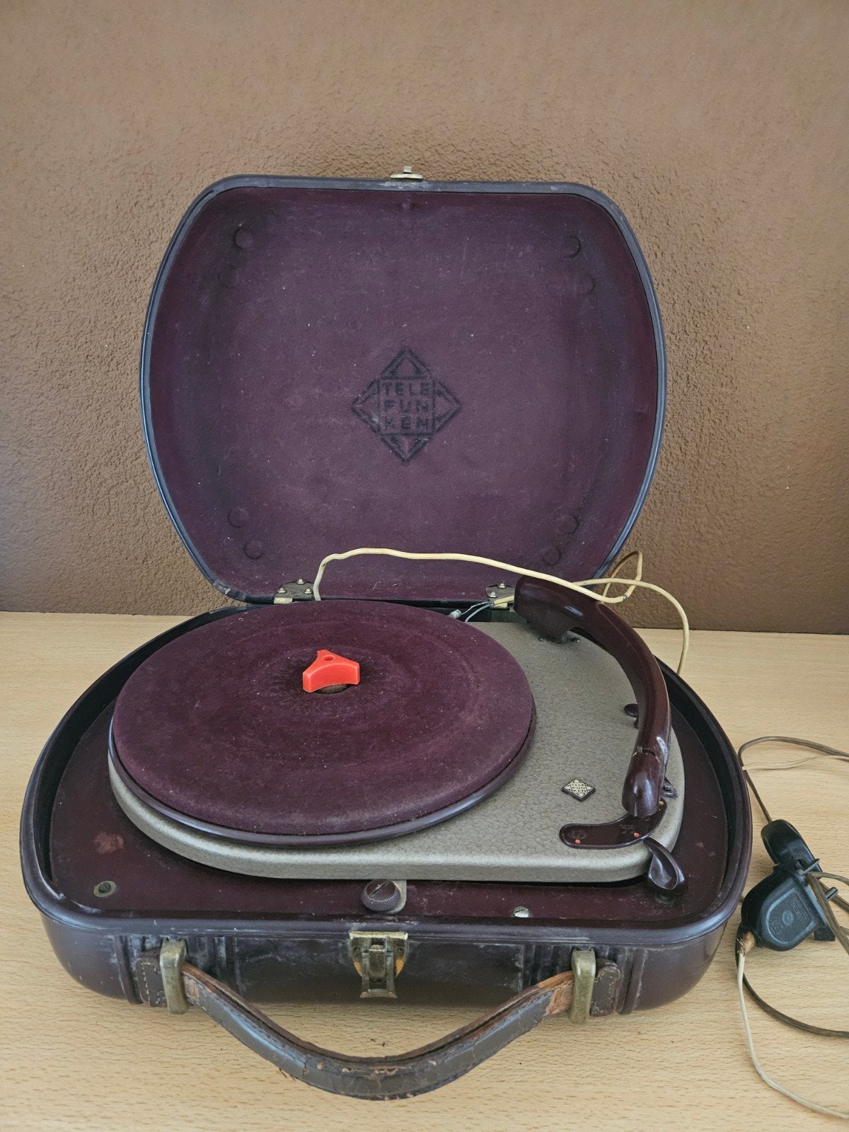 Vintage Telefunken Platenspeler musicus Draagbaar in Koffer, Audio, Tv en Foto, Platenspelers, Ophalen of Verzenden, Niet werkend