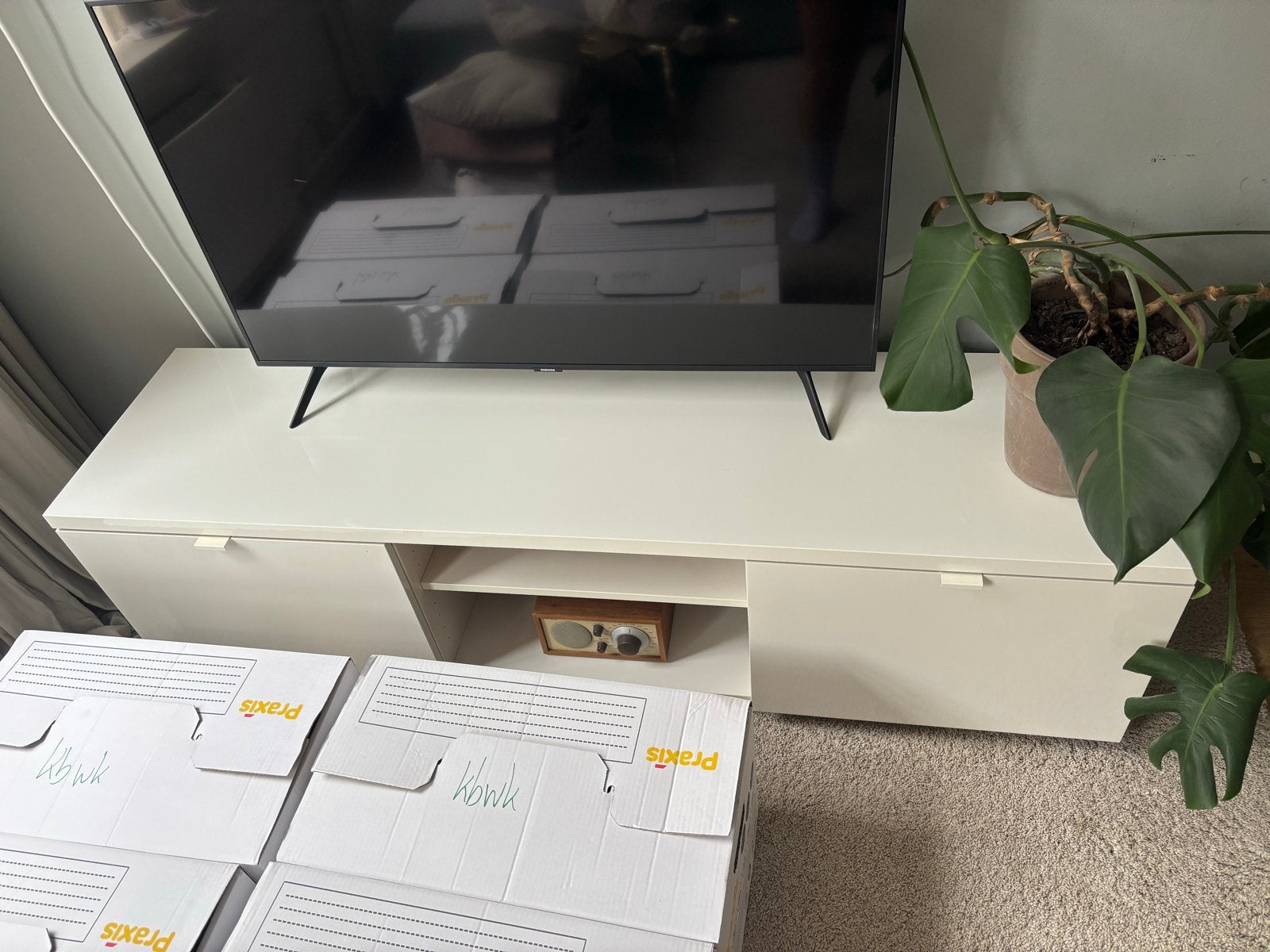 IKEA Besta TV-meubel hoogglans wit met 2 lades, Ophalen, Kunststof, 150 tot 200 cm, Zo goed als nieuw