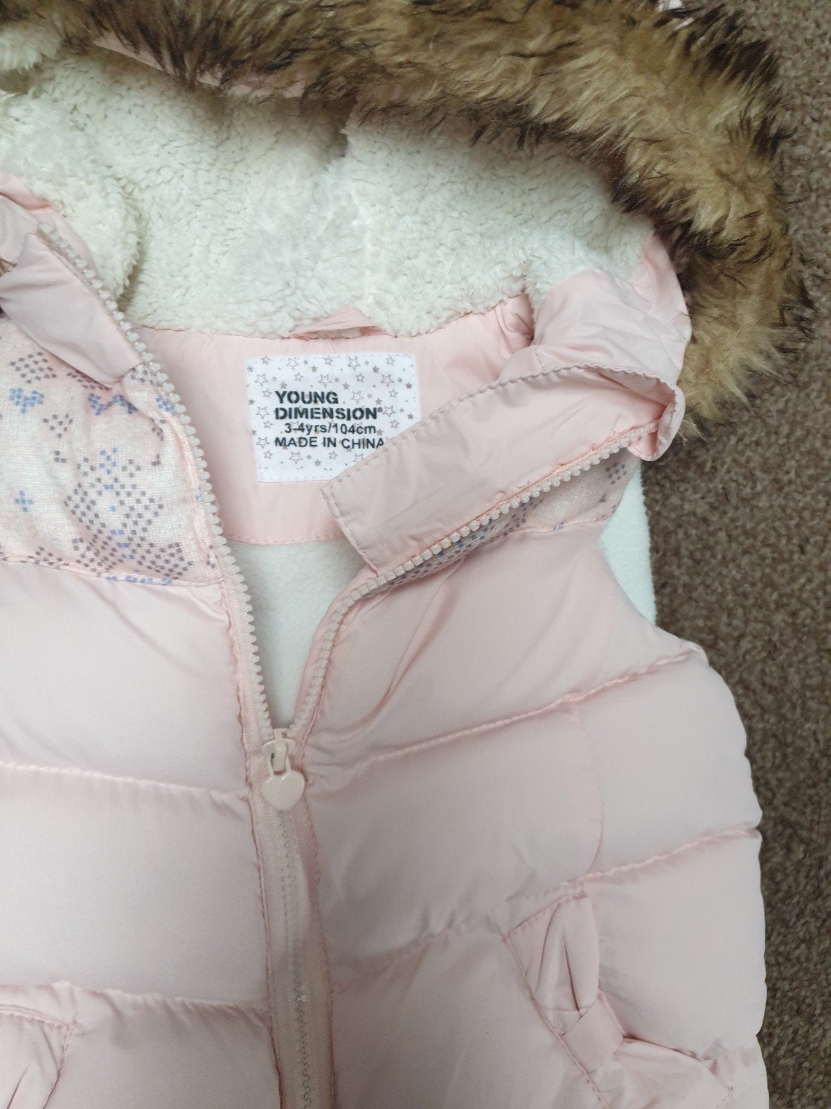 Roze gewatteerd bodywarmer met capuchon voor meisjes, Meisje, Ophalen of Verzenden, Zo goed als nieuw, Young Dimension