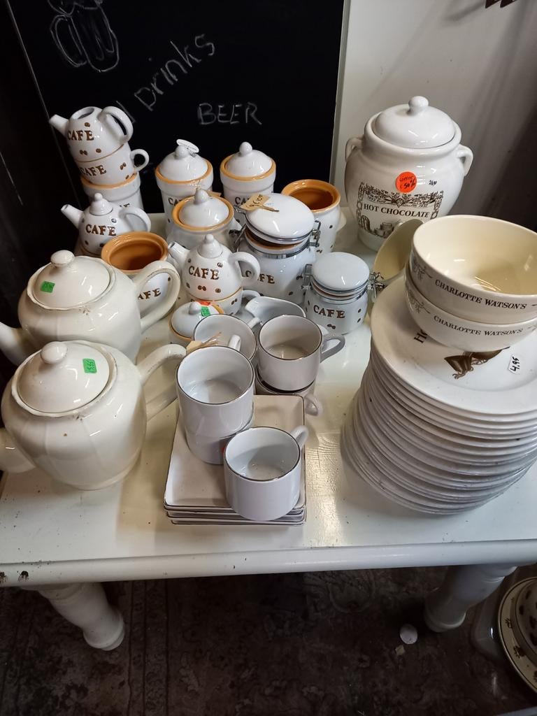 Winkel restanten  servies, Ophalen