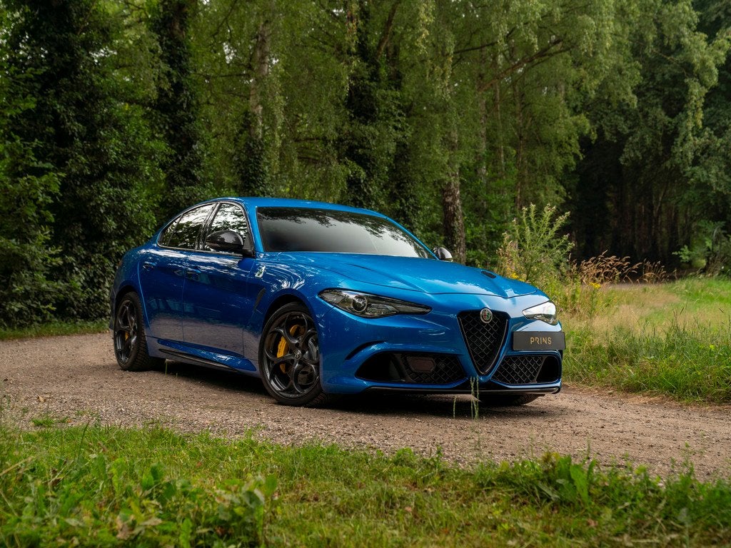 Alfa Romeo Giulia 2.9 V6 Quadrifoglio (bj 2020, automaat), Auto's, Alfa Romeo, Automaat, Achterwielaandrijving, Gebruikt, Blauw