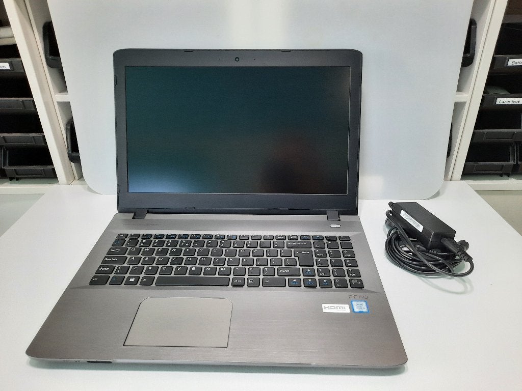 Laptop - PEAQ PNB C2015-i5N1, Ophalen, PEAQ, Gebruikt, 2 tot 3 Ghz