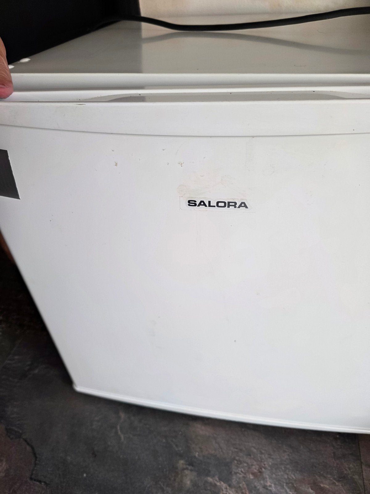 Salora mini vriezer - FRB3200WH - 31L, Ophalen, Met vriesvak, Minder dan 45 cm, Minder dan 85 cm