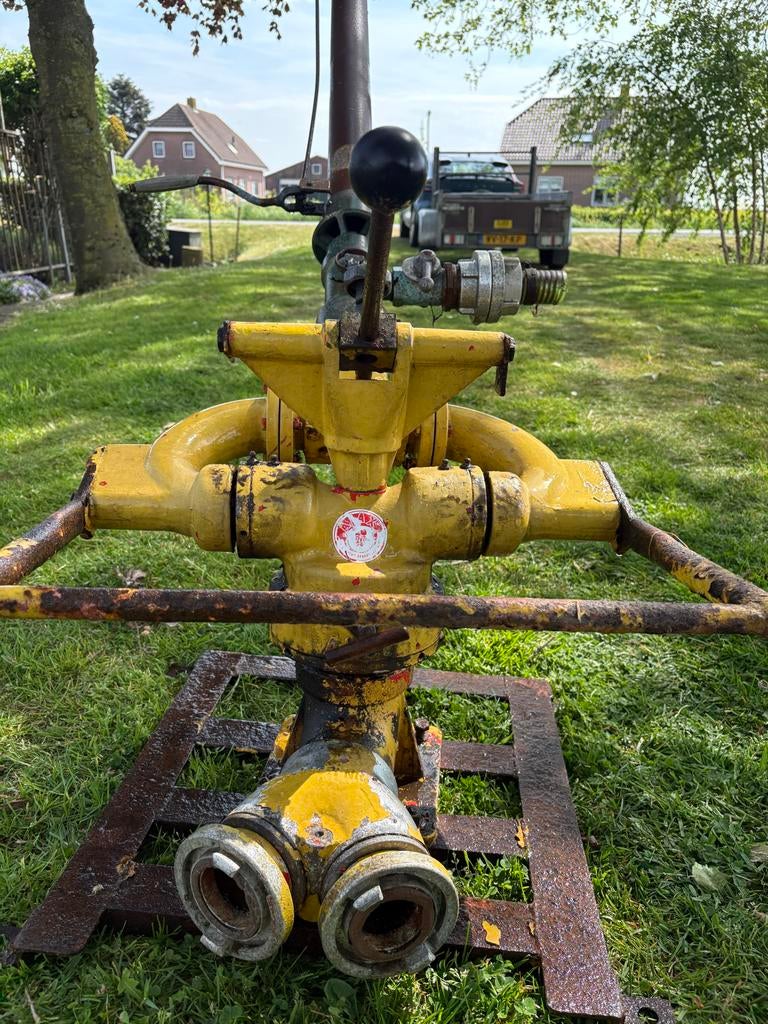 Oude brandweer waterkanon / watermonitor, Ophalen, Gebruikt