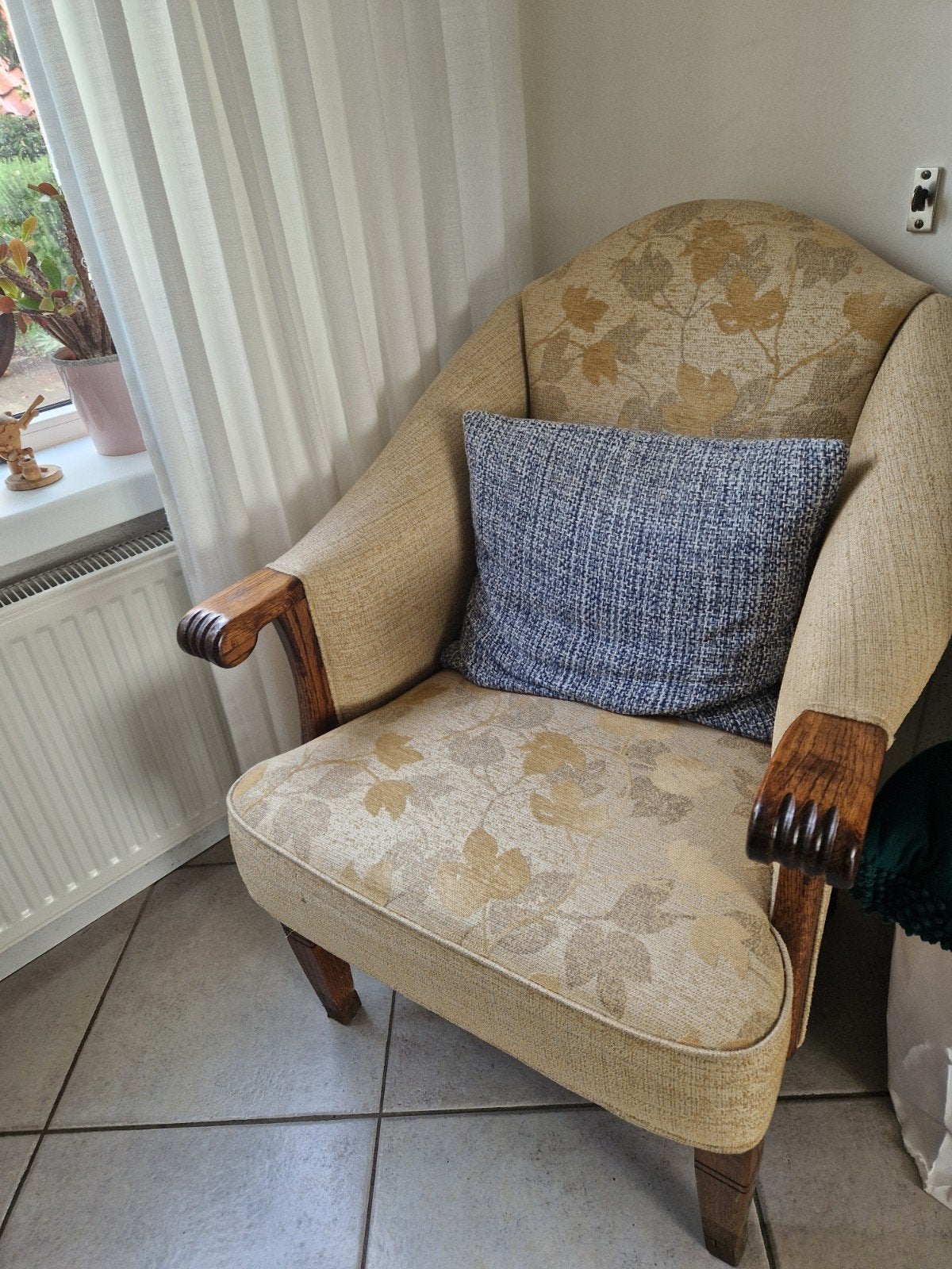 Vintage fauteuil met bloemmotief, Ophalen