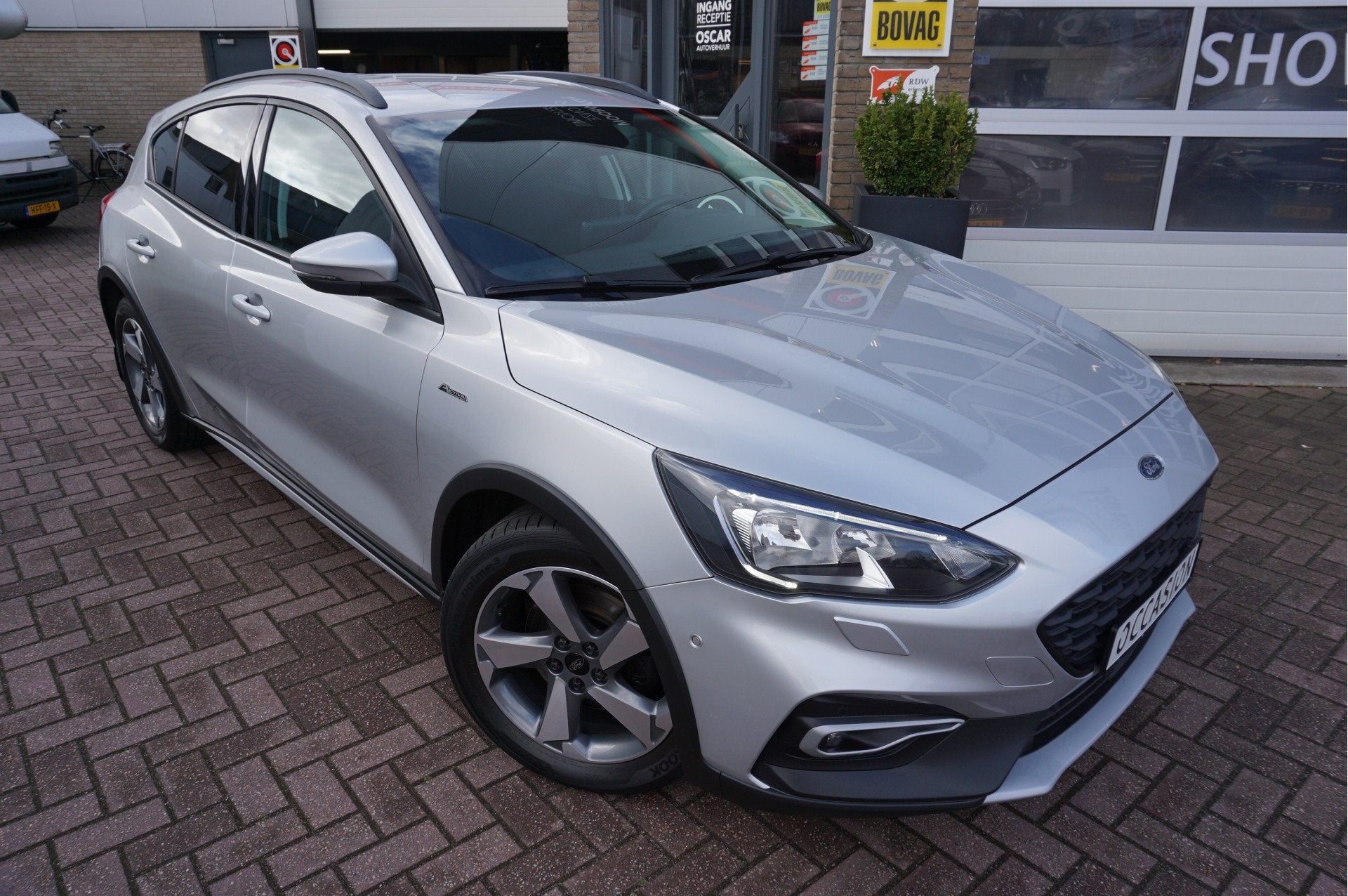 Ford Focus 1.0 EcoBoost 92KW Active X Automaat (bj 2019), Auto's, Ford, Stof, Gebruikt, Zwart, Bedrijf