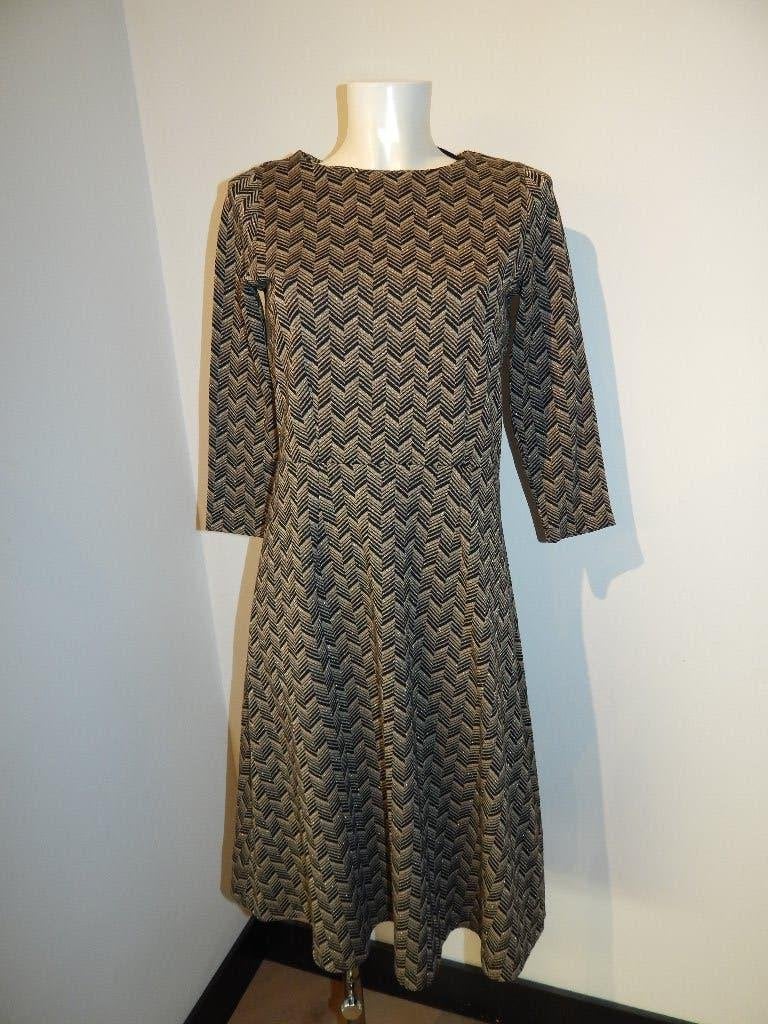 King Louie prachtige jurk goud zwart motief mt S, Kleding | Dames, Jurken, Zo goed als nieuw, Knielengte, King Louie, Maat 36 (S)