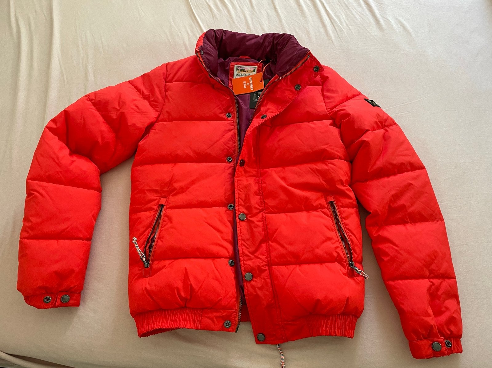 Nieuw Superdry rood winter jas XS/S - Nieuwprijs 129 eur, Ophalen of Verzenden, Nieuw, Maat 34 (XS) of kleiner, Rood