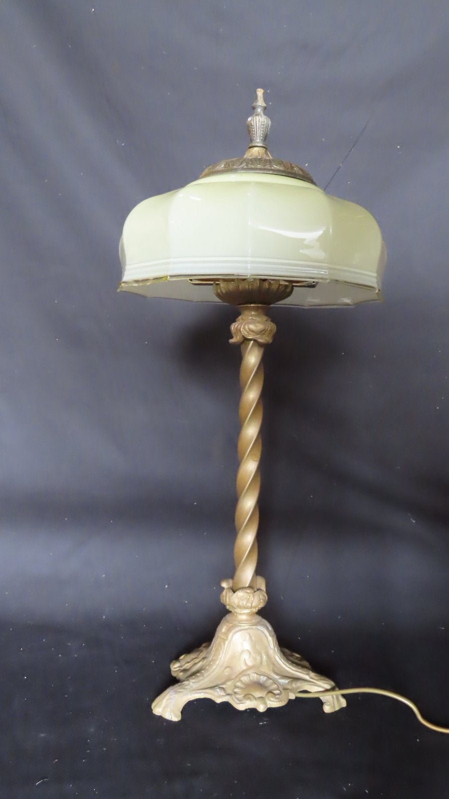 Klassieke / antieke tafellamp, Antiek en Kunst, Ophalen of Verzenden