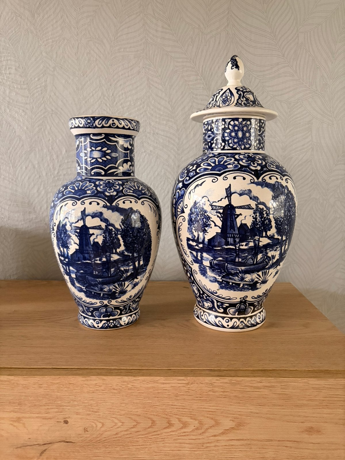 Vintage T. Delft Blue Vazen - Keramieken Vazen, Ophalen of Verzenden