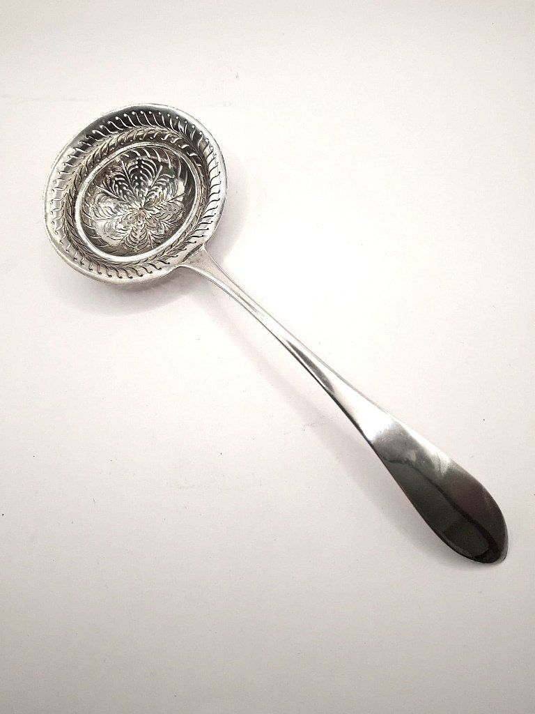 Antiek  suiker strooi lepel uit 1831, Ophalen of Verzenden