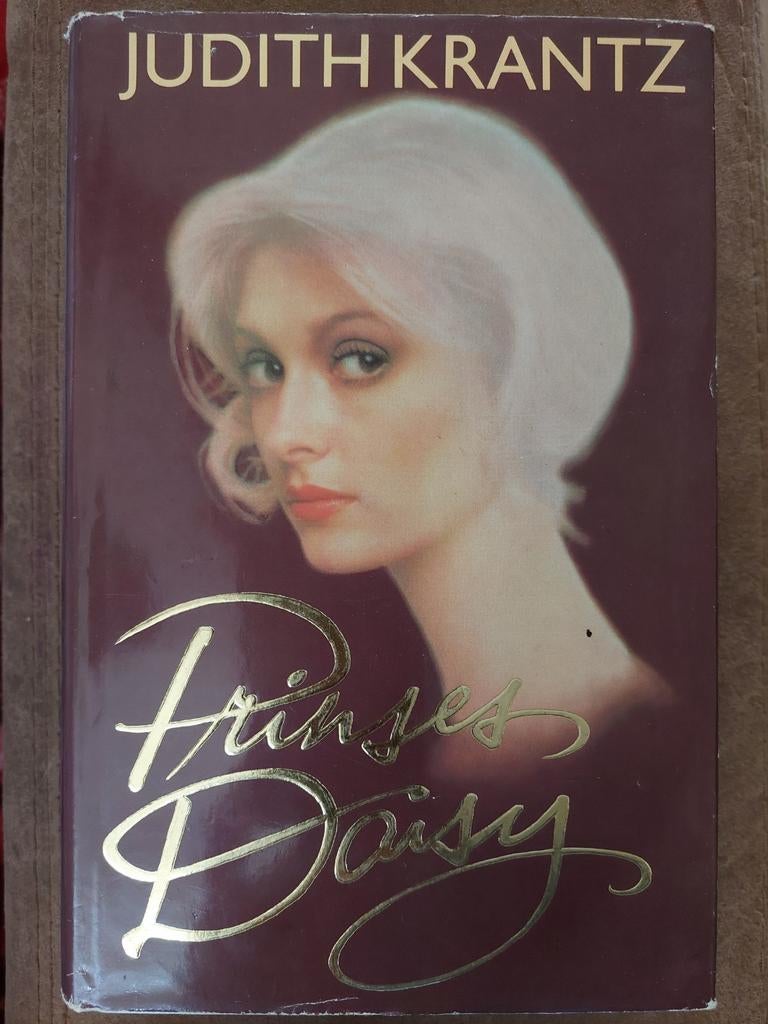 Prinses daisy judith krantz boek hardcover, Ophalen of Verzenden, Gelezen