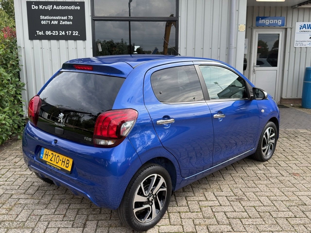 Peugeot 108 1.0 e-VTi Allure! CARPLAY|CAMERA|CLIMATE CONTROL, Voorwielaandrijving, Dealer onderhouden, Stof, Gebruikt