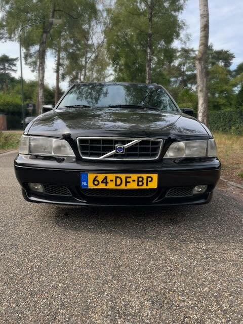 Volvo V70 2.4 R AWD AUT 1999 Zwart, Auto's, Automaat, Zwart, Stationwagon, Particulier