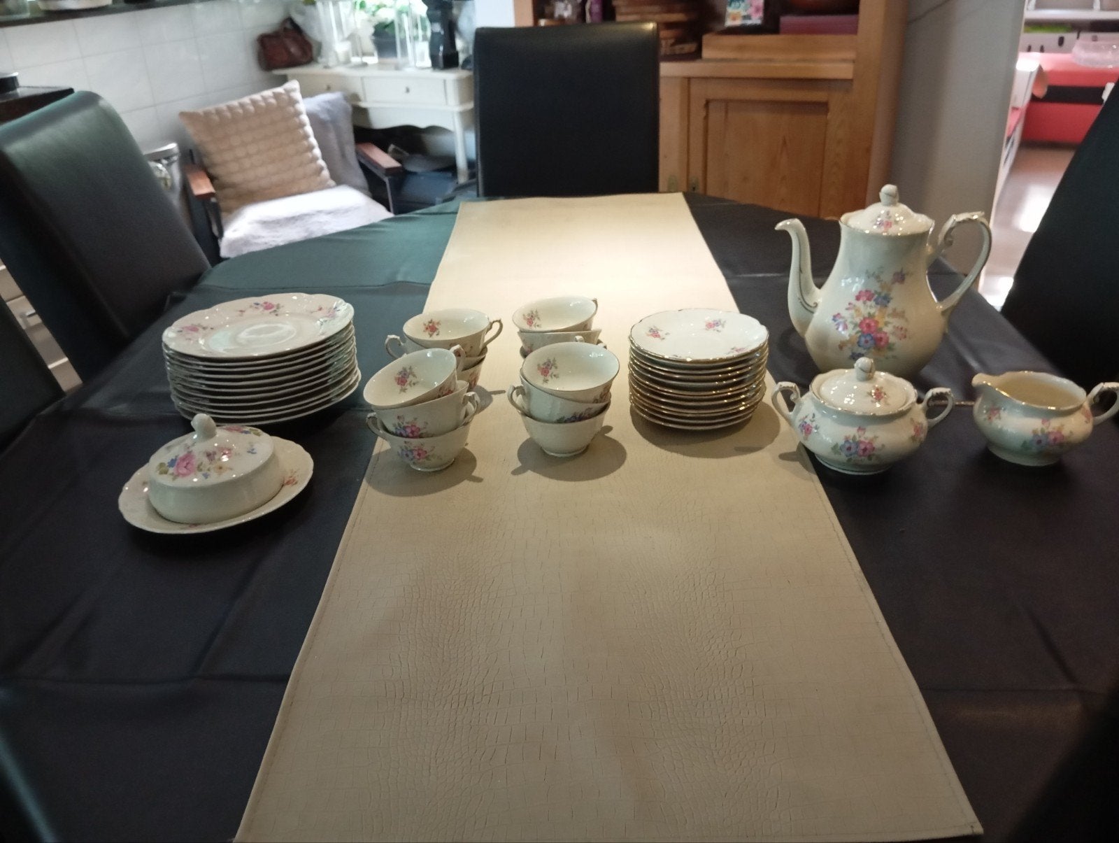Oud Mosa Servies - 12-delig met bloemmotief, Ophalen of Verzenden