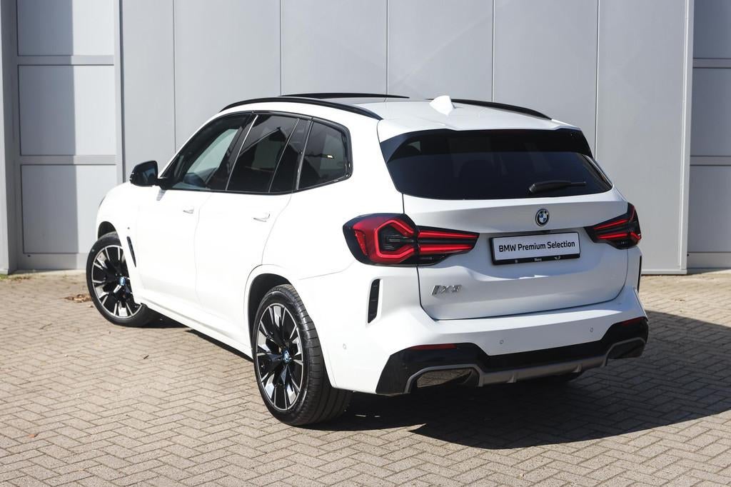 BMW iX3 High Executive / Trekhaak / Sportstoelen / Adaptieve, Gebruikt, 750 kg, Wit, 436 min