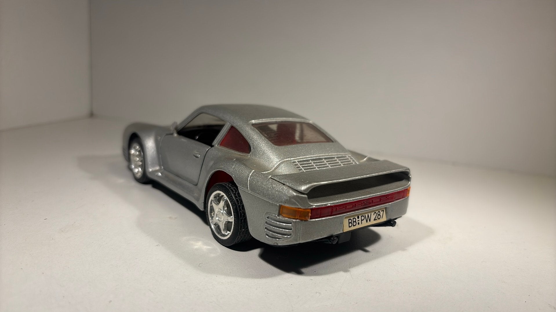 Porsche 959 sunny side 1.24, Hobby en Vrije tijd, Modelauto's | 1:24, Overige merken, Ophalen of Verzenden, A, A