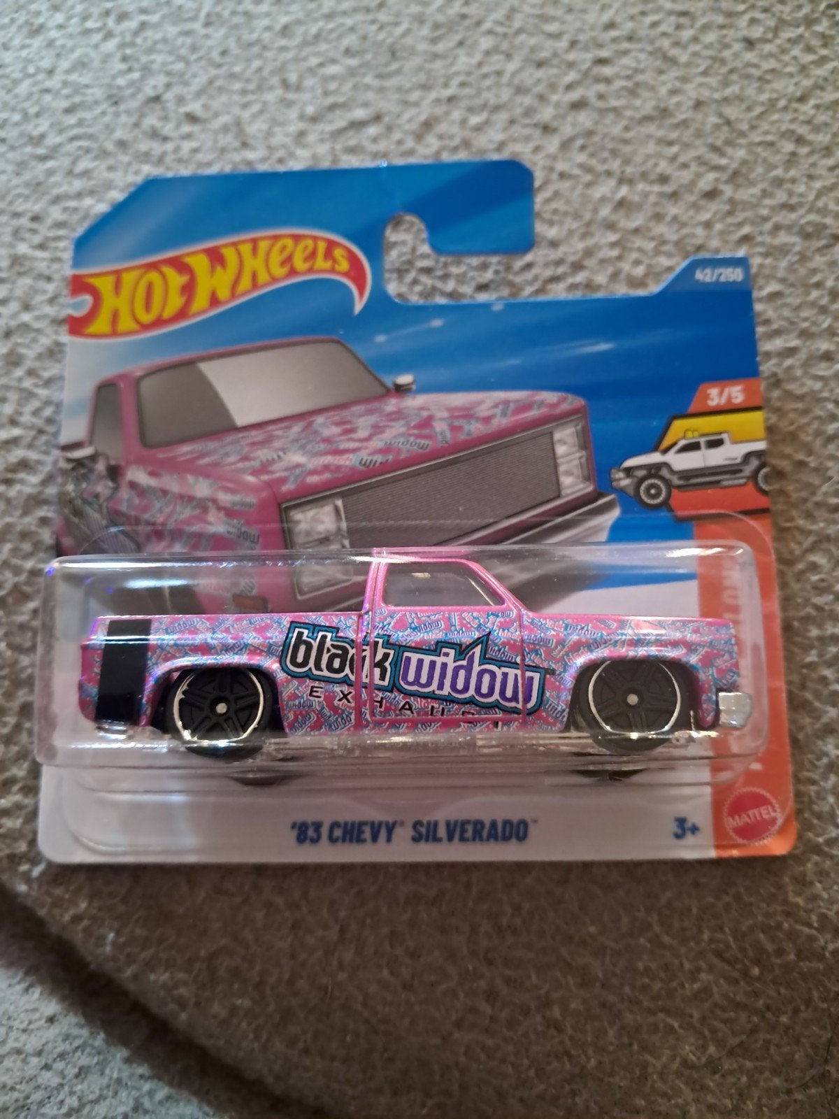 Hot Wheels 83 Chevy Silverado Black Widow roze nieuw in ovp, Ophalen of Verzenden, Nieuw, Auto