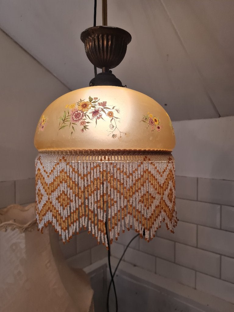 Antieke glazen plafondlamp met kraaltjes foto 1 t/m 4, Ophalen of Verzenden