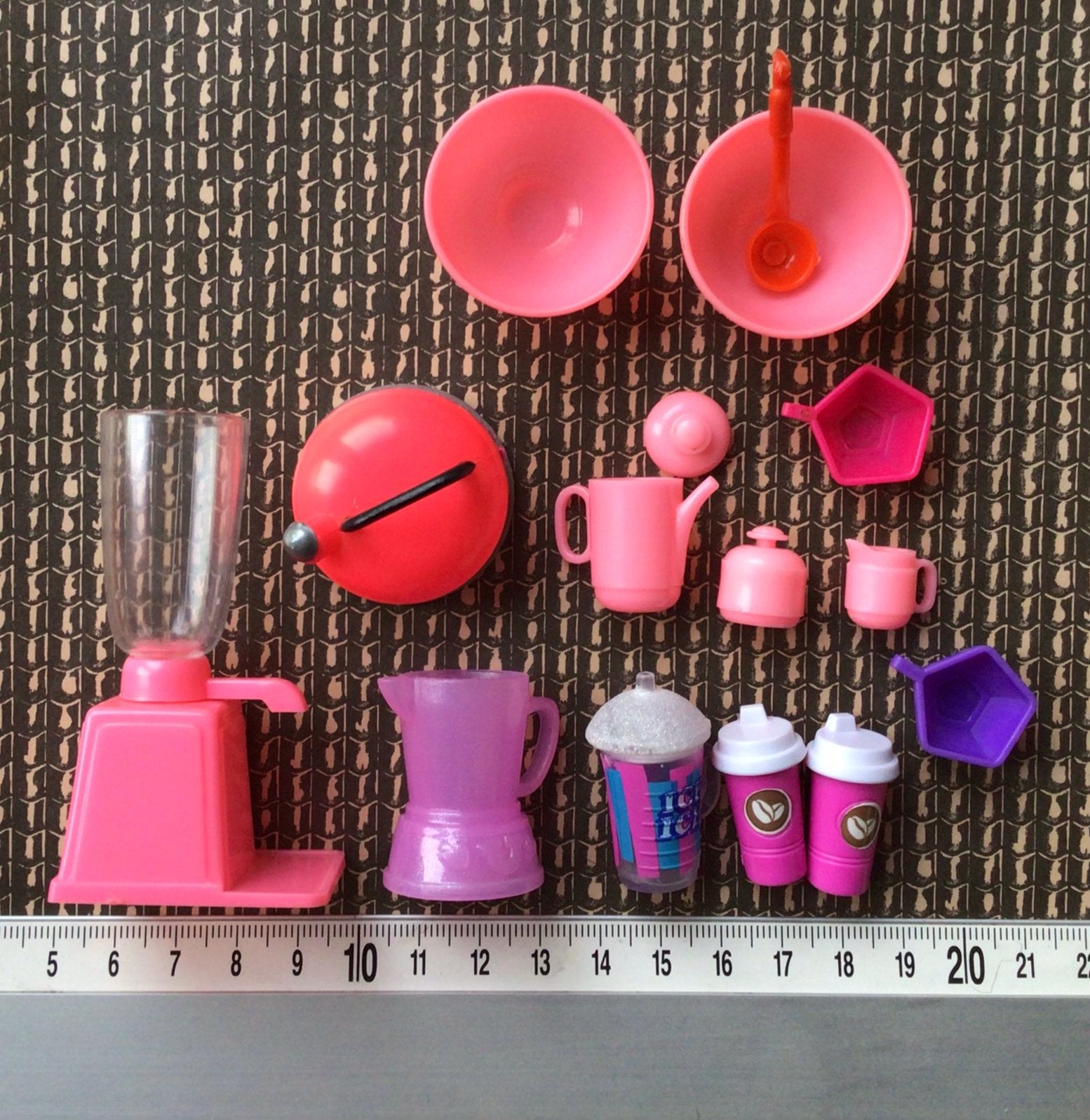 Leuke set keukenspulletjes roze voor Barbie, Sindy, Fleur, Ophalen of Verzenden, Gebruikt, Gebruiksvoorwerp