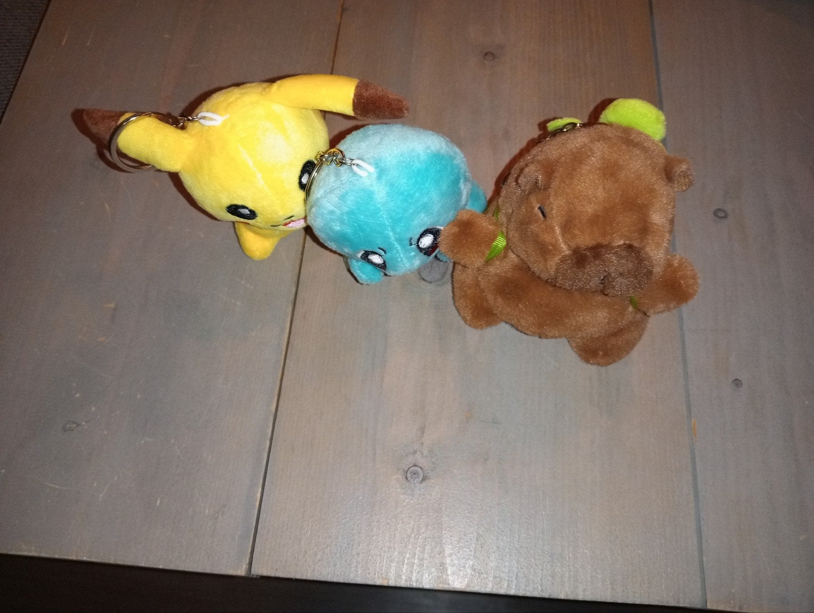 Leuke knuffel sleutelhangers: Pikachu, Squirtle en beer, Gebruikt, Overige merken, Geel, Overige typen