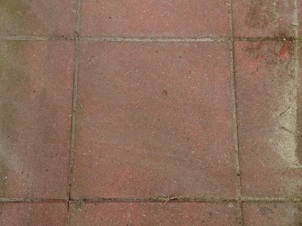 50,5 m² betonnen terrastegels rood (202 tegels), Ophalen, Gebruikt, 10 m² of meer, Beton