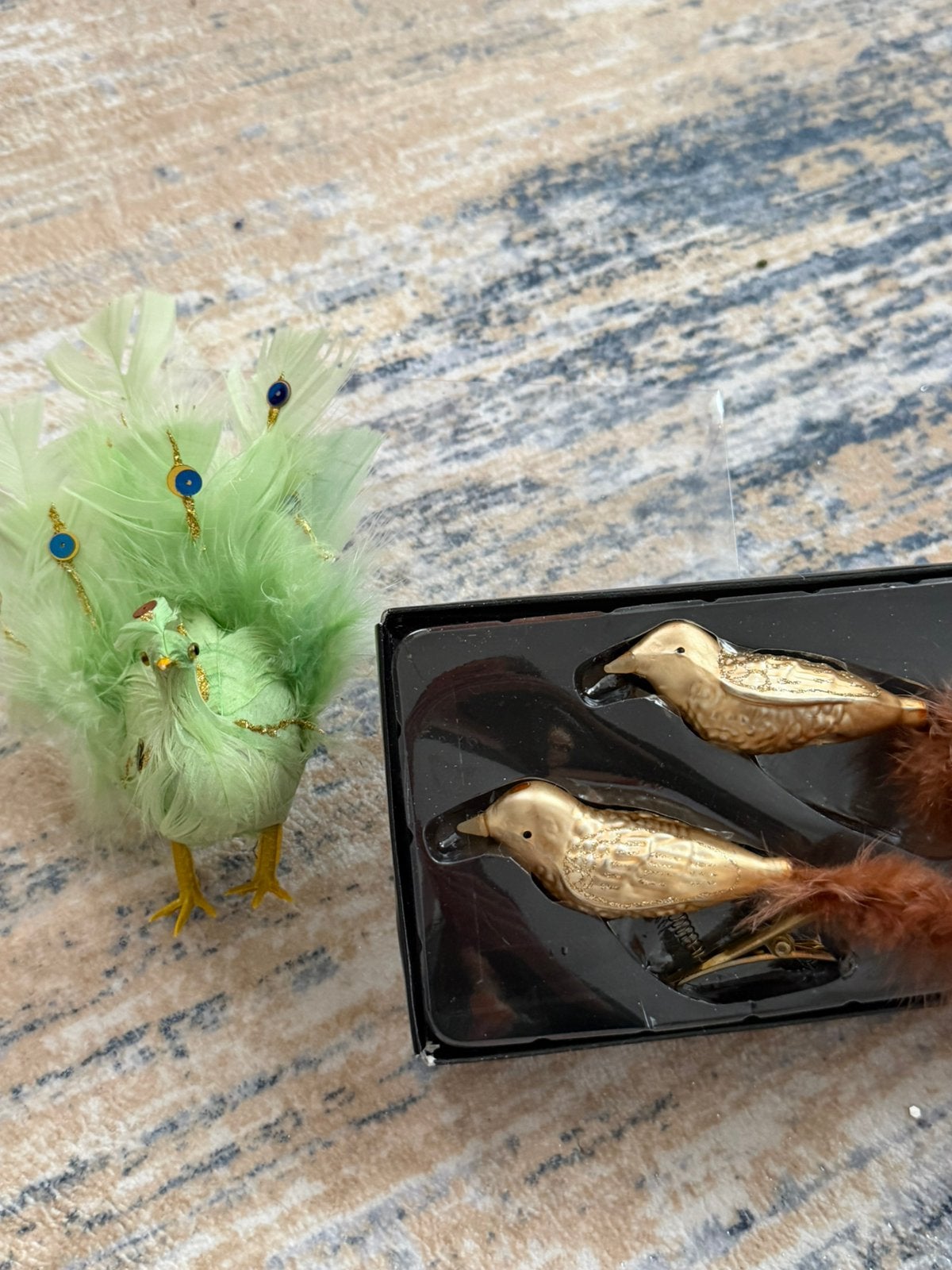 Glass Golden Birds & Peacock Christmas Ornaments (Set of 3), Ophalen of Verzenden, Zo goed als nieuw, Feestartikel, Kerst of Sinterklaas