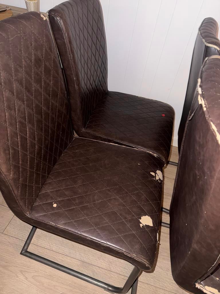 Beschadigde stoelen - gratis af te halen 4 Stoelen, Ophalen, Gebruikt, Bruin, Leer